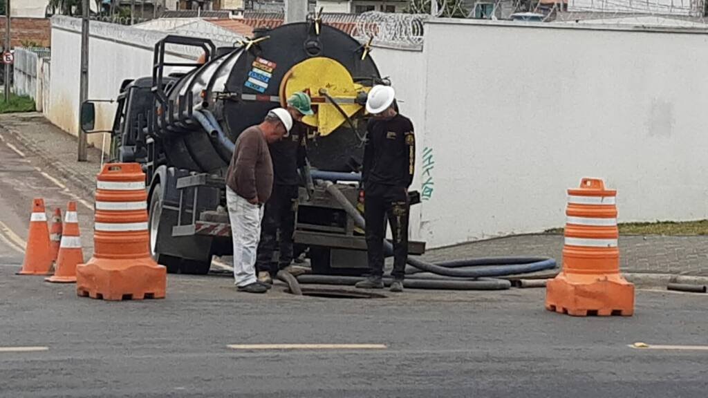 TELEFONE DESENTUPIDORA DE ESGOTO